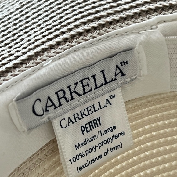 by Wallaroo Perry Fedora – UPF 50+, UNISEXLightweight, Adjustable, Packable. - Picture 3 of 8